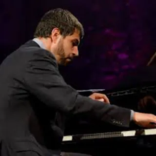 André Mehmari