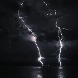 THUNDER Vol.1